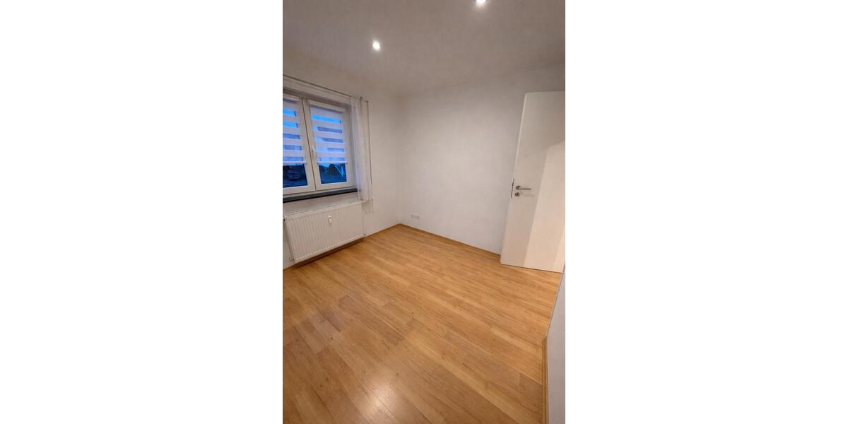 Etagenwohnung Sankt Ingbert - 3 Zimmer, 70 m&sup2;, 700&euro; | Angebot:25722975