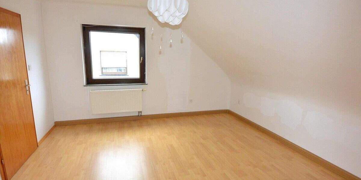 Einfamilienhaus Tholey / Sotzweiler Sotzweiler - 6 Zimmer, 135 m&sup2;, 180.000&euro; | Angebot:25706732