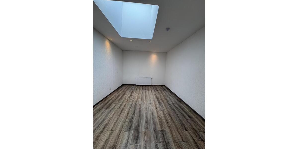 Erdgeschoßwohnung Illingen - 3 Zimmer, 110 m&sup2;, 700&euro; | Angebot:26322008