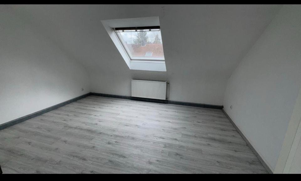Etagenwohnung Neunkirchen - 4 Zimmer, 80 m&sup2;, 620&euro; | Angebot:25107136