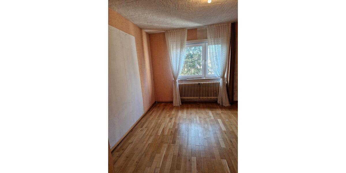 Einfamilienhaus Saarbrücken Malstatt - 6 Zimmer, 130 m&sup2;, 210.000&euro; | Angebot:24559740