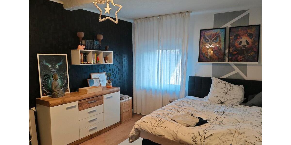 Dachgeschoßwohnung Großrosseln - 3 Zimmer, 80 m&sup2;, 600&euro; | Angebot:25852416