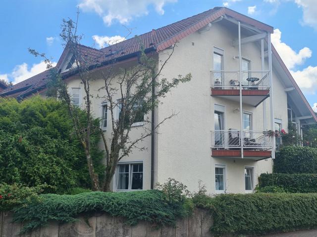 Großzügiges Wohnhaus mit Einliegerwohnung in Höhenlage von Neunkirchen - Einfamilienhaus Neunkirchen | Angebot:20764360