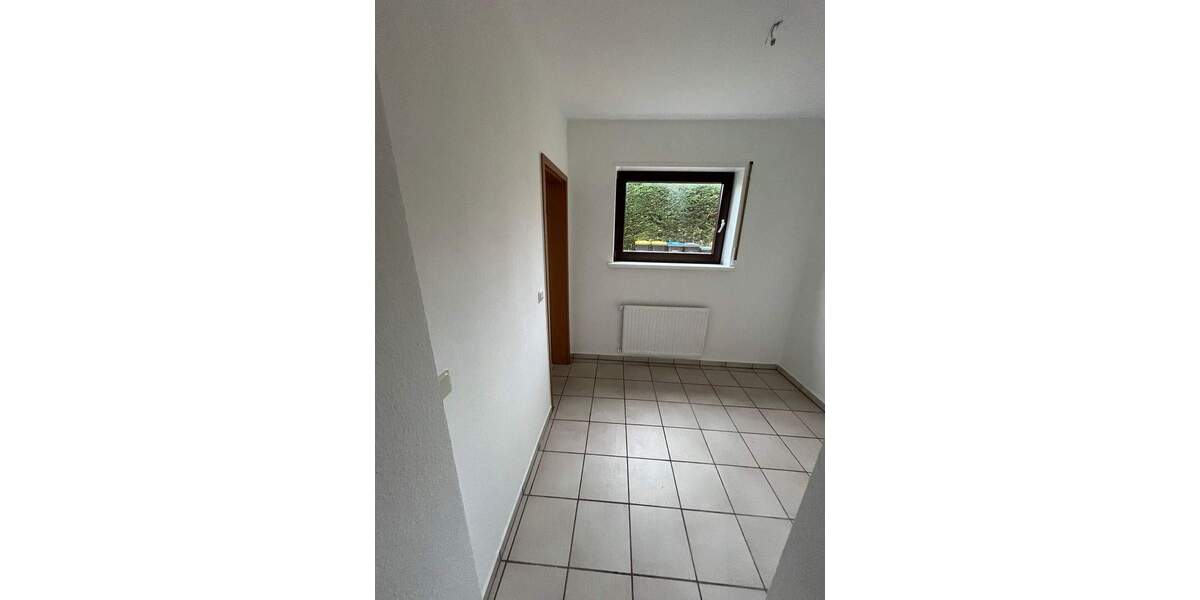 Etagenwohnung Völklingen Stadtmitte - 2 Zimmer, 73 m&sup2;, 570&euro; | Angebot:25683669