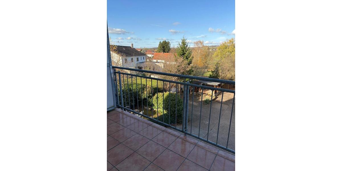 Etagenwohnung Heusweiler - 5 Zimmer, 100 m&sup2;, 700&euro; | Angebot:25944433