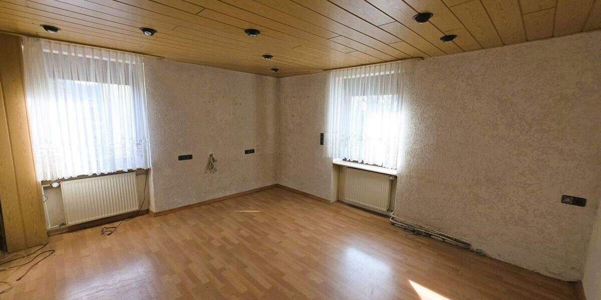 Doppelhaushälfte Saarland - Quierschied Fischbach - 5 Zimmer, 145 m&sup2;, 225.000&euro; | Angebot:25846095