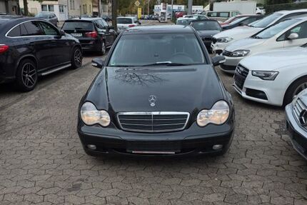 Mercedes-Benz C 180 85.000 km 3.300 &euro; Saarbrücken 66115