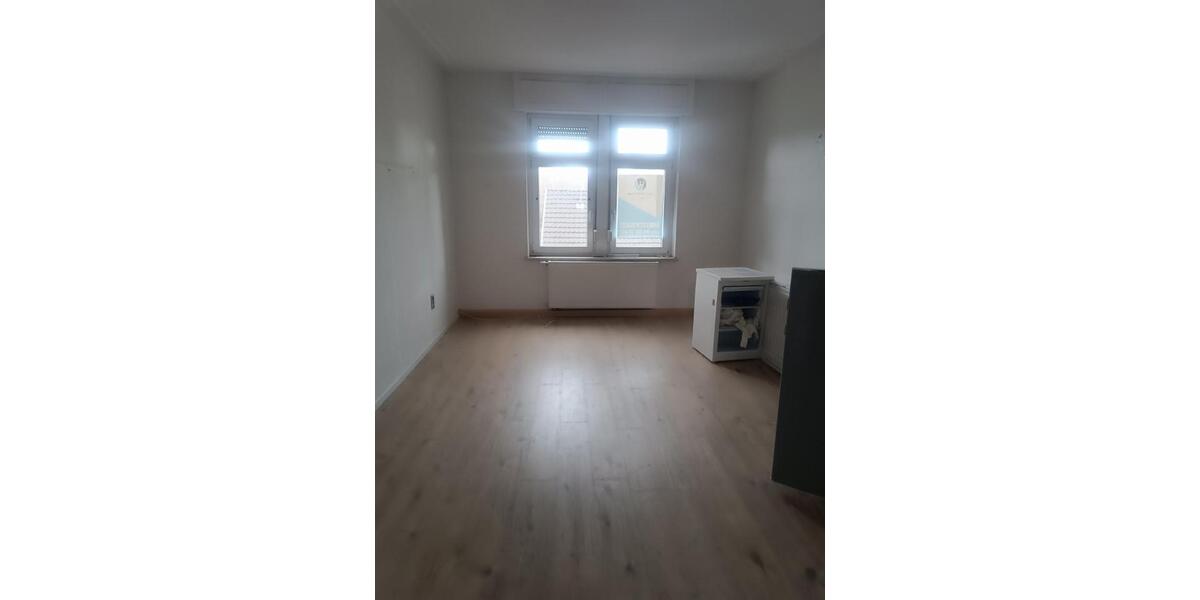 Etagenwohnung Neunkirchen - 4 Zimmer, 100 m&sup2;, 780&euro; | Angebot:25875523