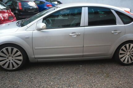 Ford Focus 136.000 km 2.990 &euro; Saarbruecken 66119