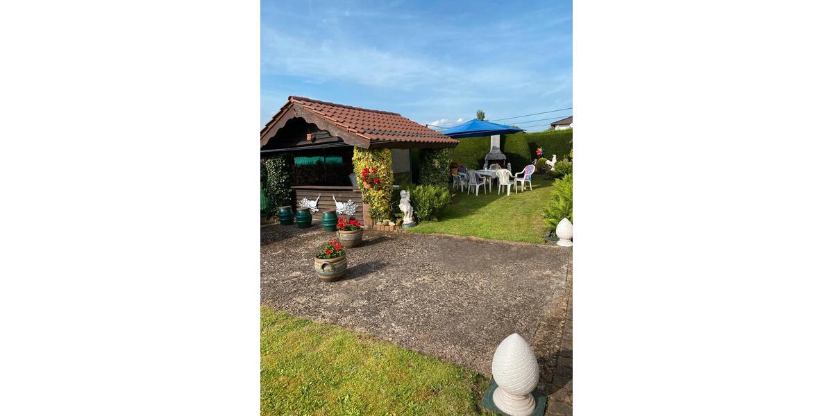 Etagenwohnung Heusweiler - 4 Zimmer, 160 m&sup2;, 1.200&euro; | Angebot:26049460