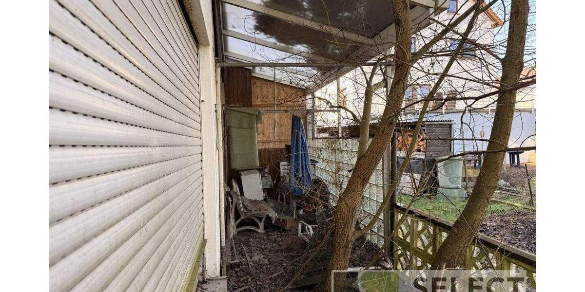 Mehrfamilienhaus, Wohnhaus Neunkirchen/Saar Hangard - 6 Zimmer, 120 m&sup2;, 59.000&euro; | Angebot:25736185