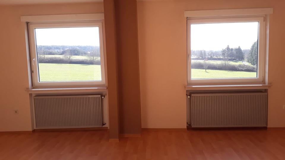 Dachgeschoßwohnung Schwalbach - 1 Zimmer, 110 m&sup2;, 750&euro; | Angebot:25917917