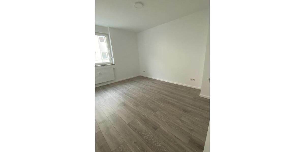 Etagenwohnung Saarbrücken Dudweiler - 3 Zimmer, 81 m&sup2;, 880&euro; | Angebot:23408607