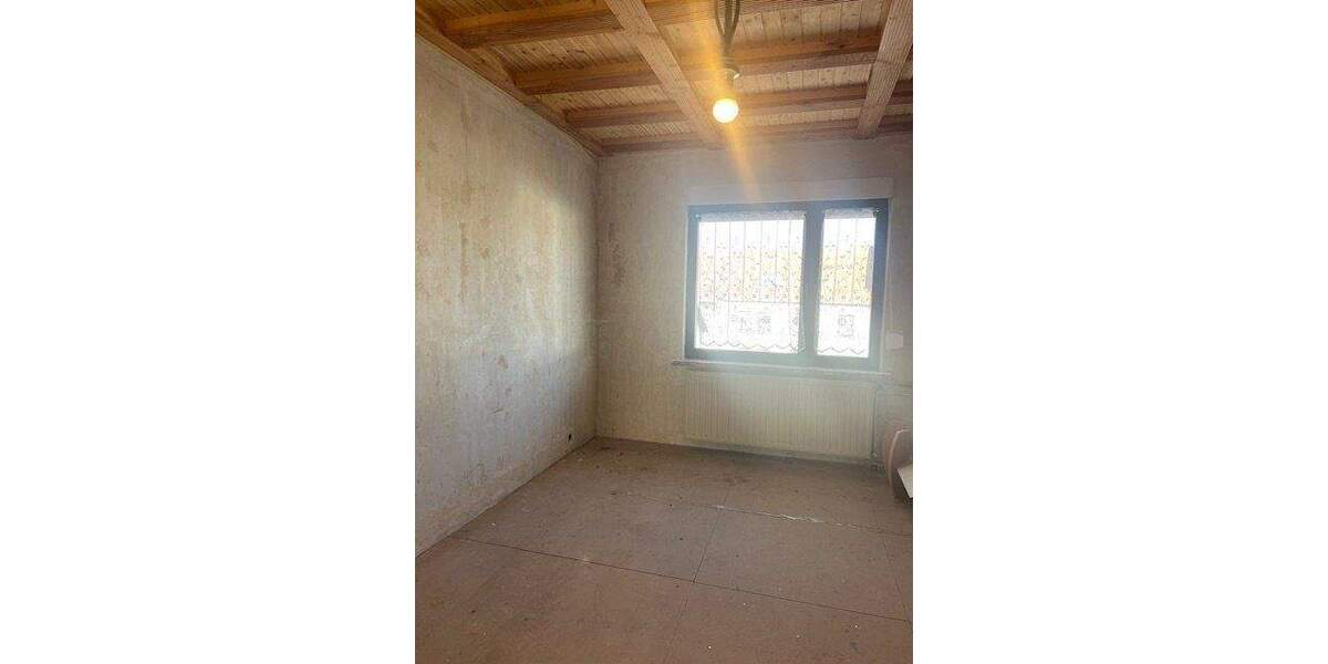 Einfamilienhaus Wallerfangen Ittersdorf - 8 Zimmer, 212 m&sup2;, 209.000&euro; | Angebot:25663151