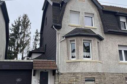 Haus Saarbrücken / Dudweiler Dudweiler - 8 Zimmer, 160 m&sup2;, 249.000&euro; | Angebot:25772718