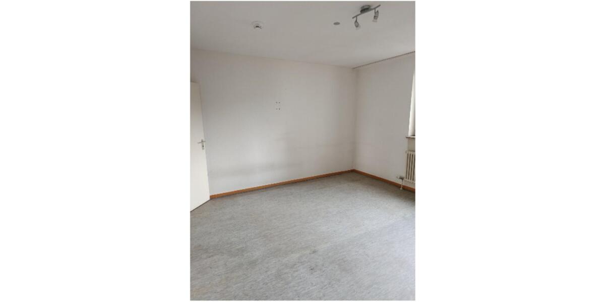 Etagenwohnung Saarbrücken St. Arnual - 2 Zimmer, 65 m&sup2;, 86.000&euro; | Angebot:25300212