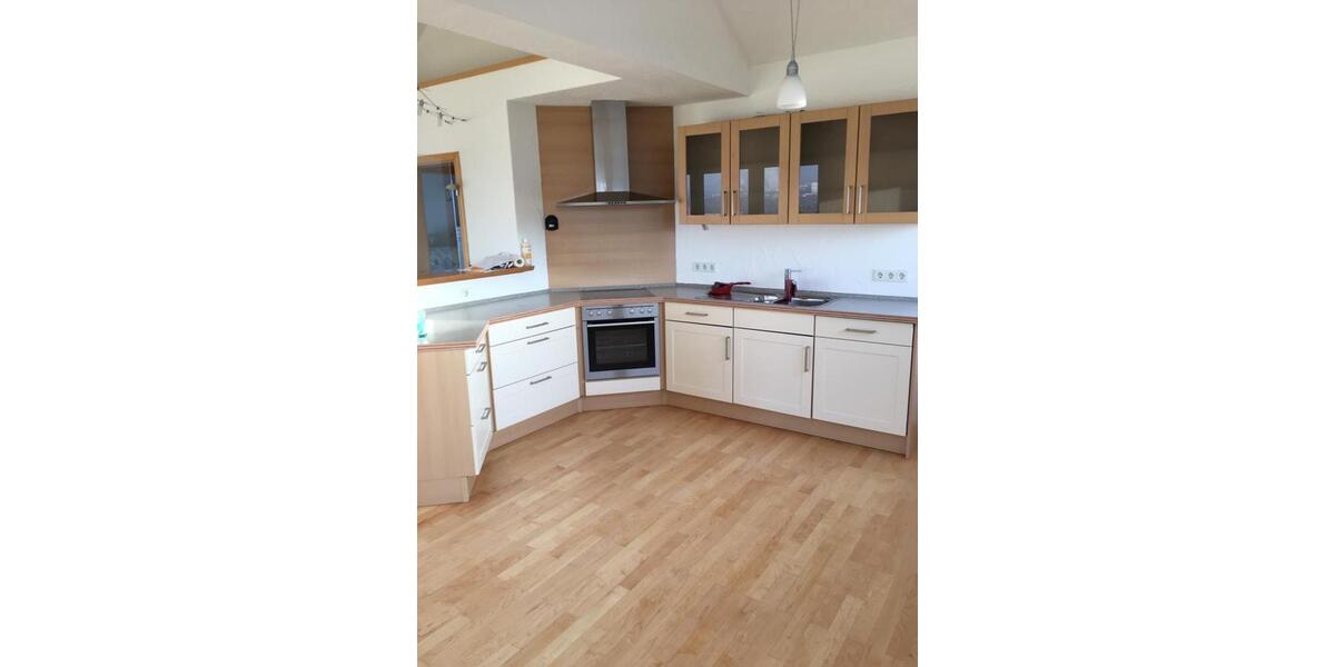 Dachgeschoßwohnung Sankt Wendel - 3.5 Zimmer, 90 m&sup2;, 850&euro; | Angebot:26613888