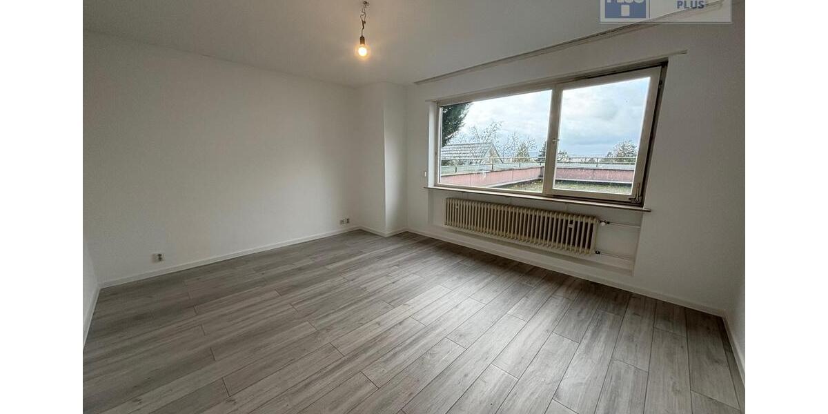 Etagenwohnung Homburg - 4 Zimmer, 142 m&sup2;, 1.290&euro; | Angebot:25371556