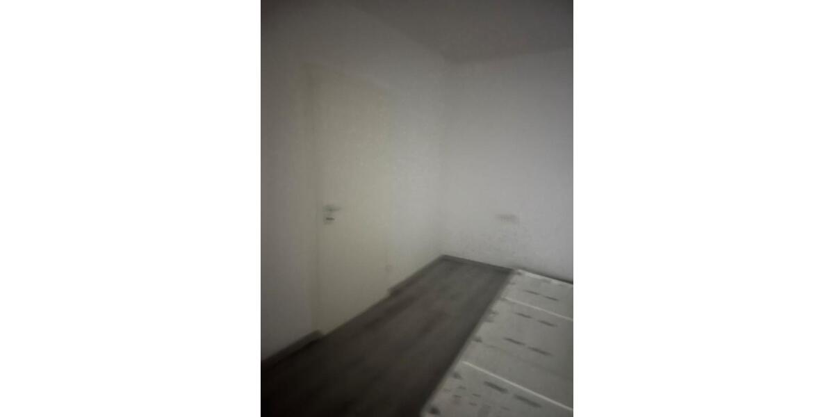 Erdgeschoßwohnung Püttlingen - 3 Zimmer, 75 m&sup2;, 650&euro; | Angebot:25648961