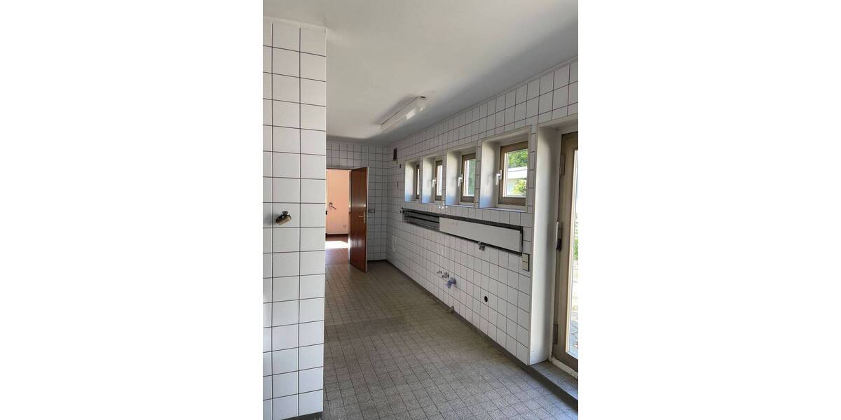 Gewerbeobjekt Sulzbach/Saar Sulzbach - 1 Zimmer, 320 m&sup2;, 250.000&euro; | Angebot:25780197