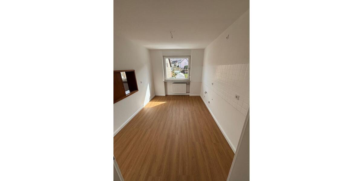 Etagenwohnung Sankt Ingbert - 3 Zimmer, 85 m&sup2;, 850&euro; | Angebot:25905780