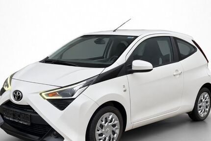 Toyota Aygo (X) 100.000 km 8.900 &euro; Saarbrücken - Burbach 66115