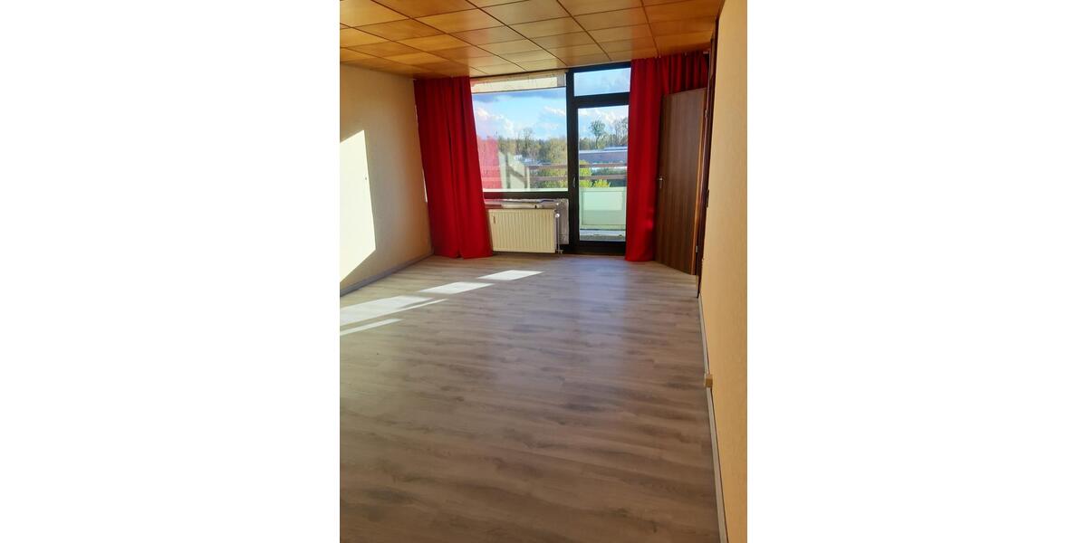 Etagenwohnung Saarbrücken Eschberg - 1 Zimmer, 27 m&sup2;, 610&euro; | Angebot:26380076