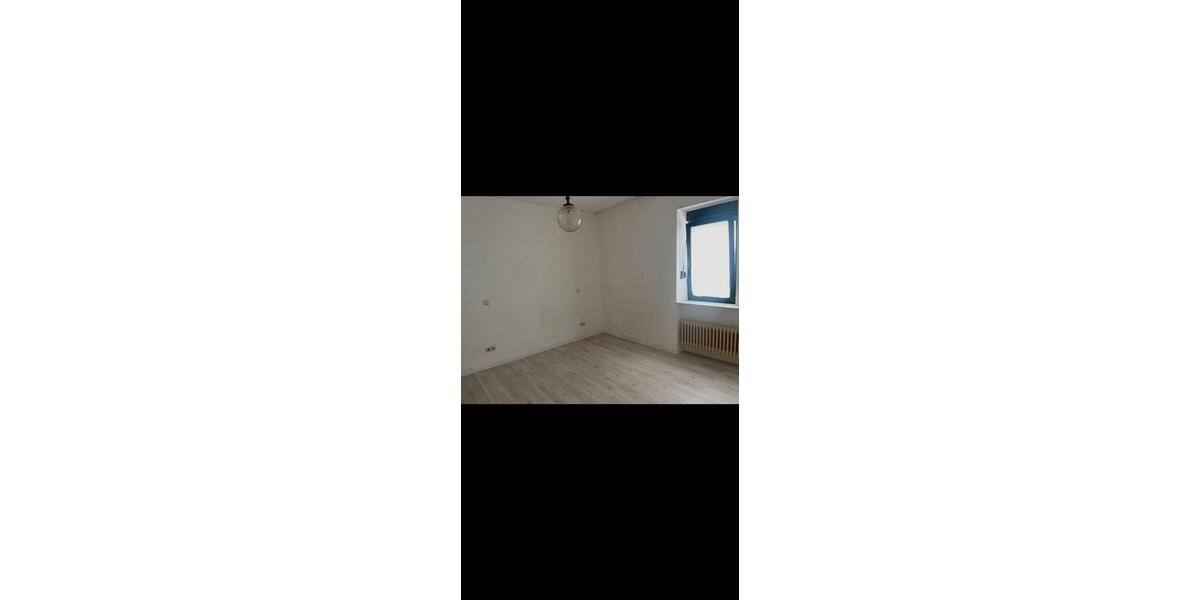Erdgeschoßwohnung Riegelsberg - 3 Zimmer, 80 m&sup2;, 600&euro; | Angebot:26478627