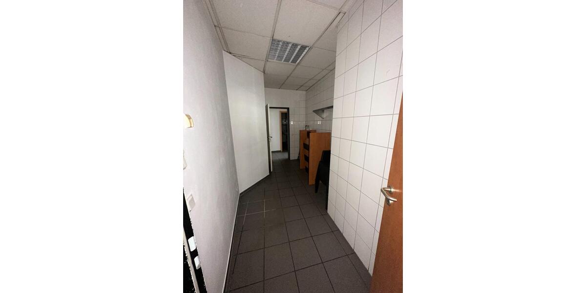Gewerbeobjekt Püttlingen - 1.250&euro; | Angebot:24893302