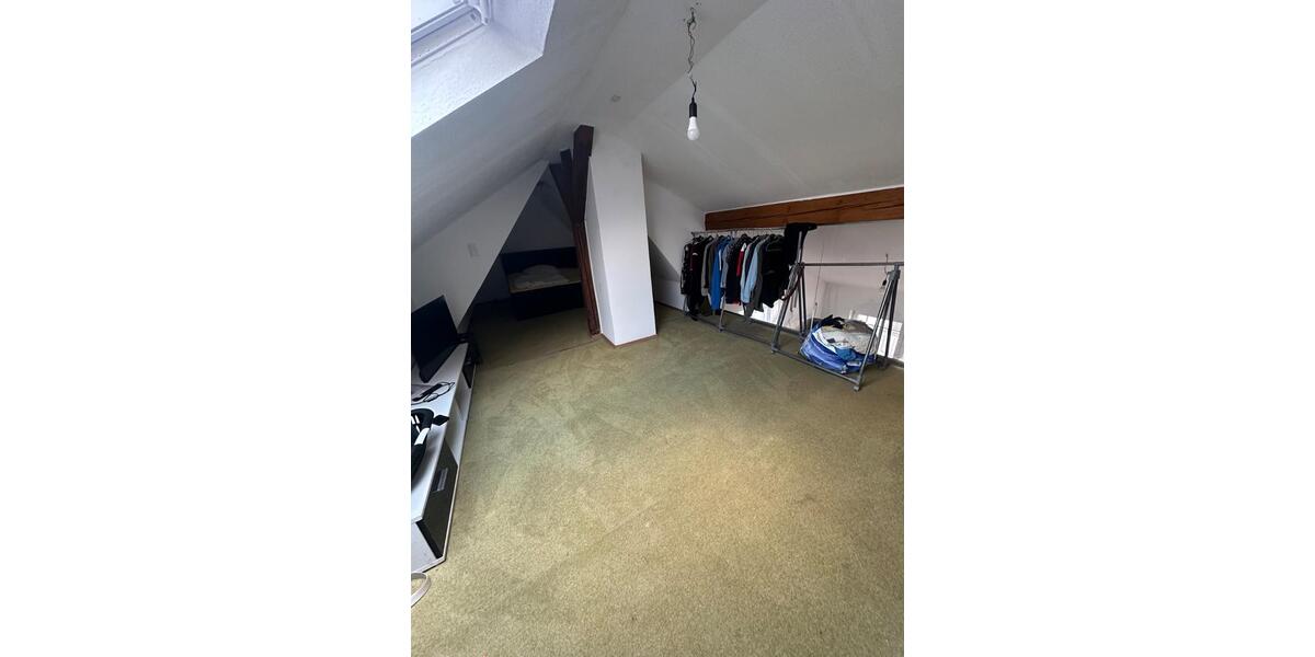 Dachgeschoßwohnung Homburg - 2 Zimmer, 75 m&sup2;, 560&euro; | Angebot:23869964