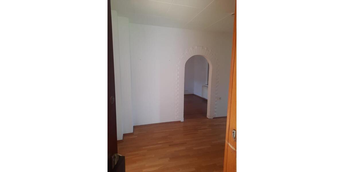 Einfamilienhaus Heusweiler - 4 Zimmer, 120 m&sup2;, 1.000&euro; | Angebot:26692027