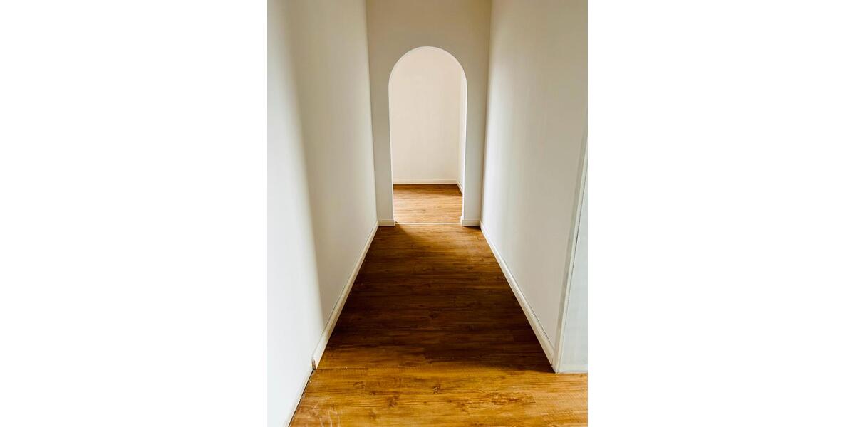 Etagenwohnung Heusweiler - 5 Zimmer, 100 m&sup2;, 700&euro; | Angebot:25944433