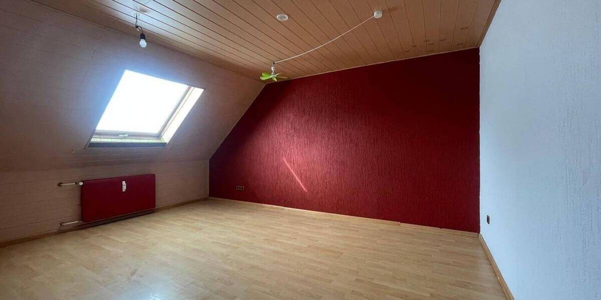 Etagenwohnung Sankt Wendel Oberlinxweiler - 3 Zimmer, 68.000&euro; | Angebot:25744472