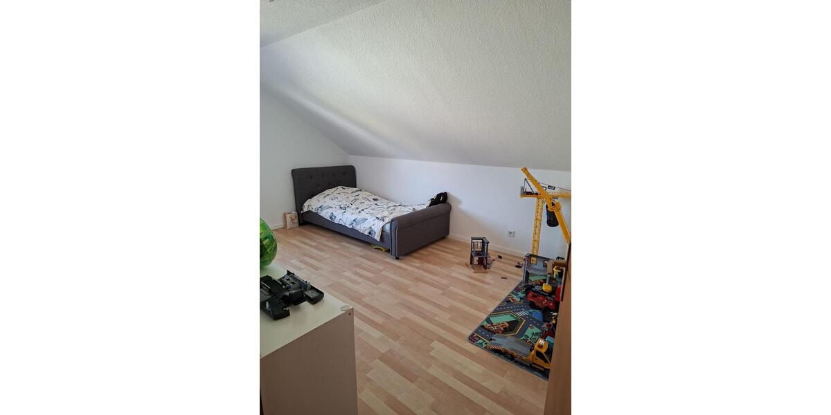 Dachgeschoßwohnung Saarbrücken West - 2 Zimmer, 50 m&sup2;, 450&euro; | Angebot:25719132