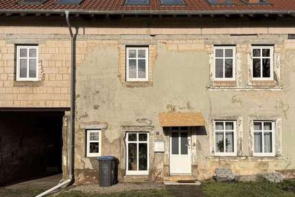 Haus Überherrn - 7 Zimmer, 200 m&sup2;, 195.000&euro; | Angebot:25026350