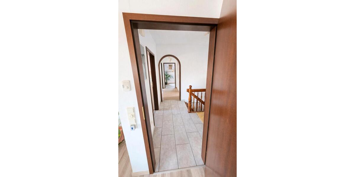 Etagenwohnung Merchweiler - 4 Zimmer, 105 m&sup2;, 990&euro; | Angebot:25883537