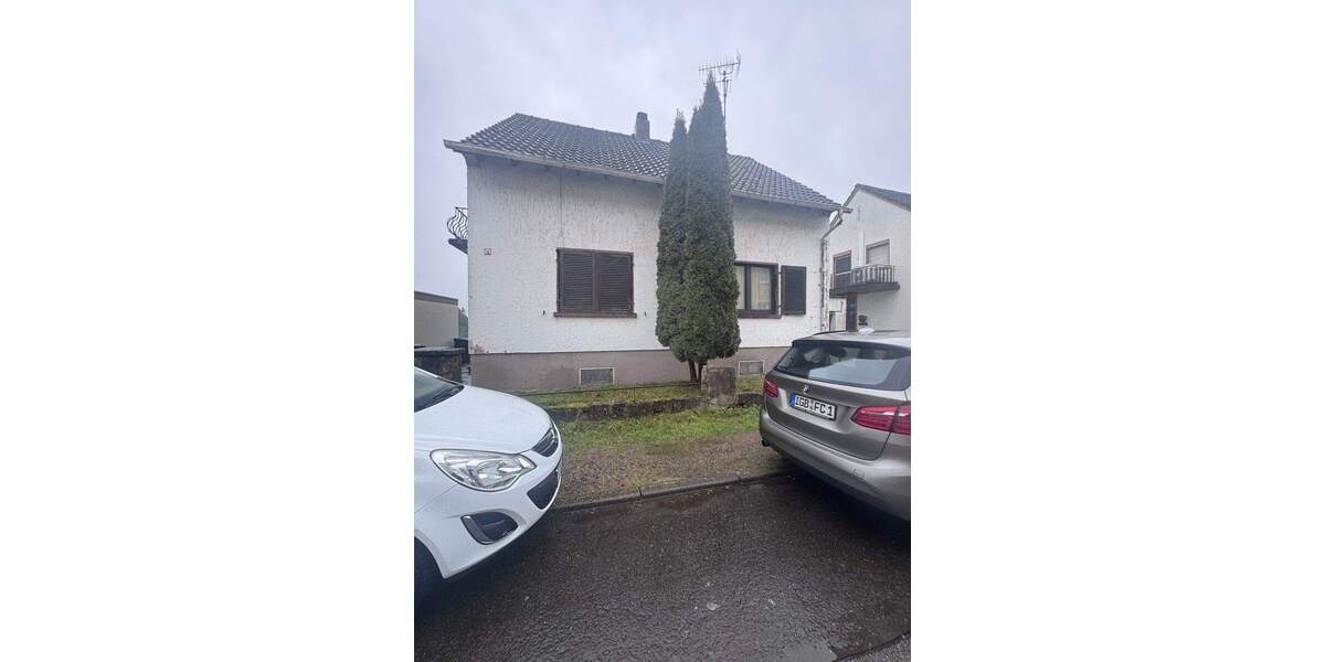 Einfamilienhaus Blieskastel - 6 Zimmer, 97 m&sup2;, 55.000&euro; | Angebot:25705118