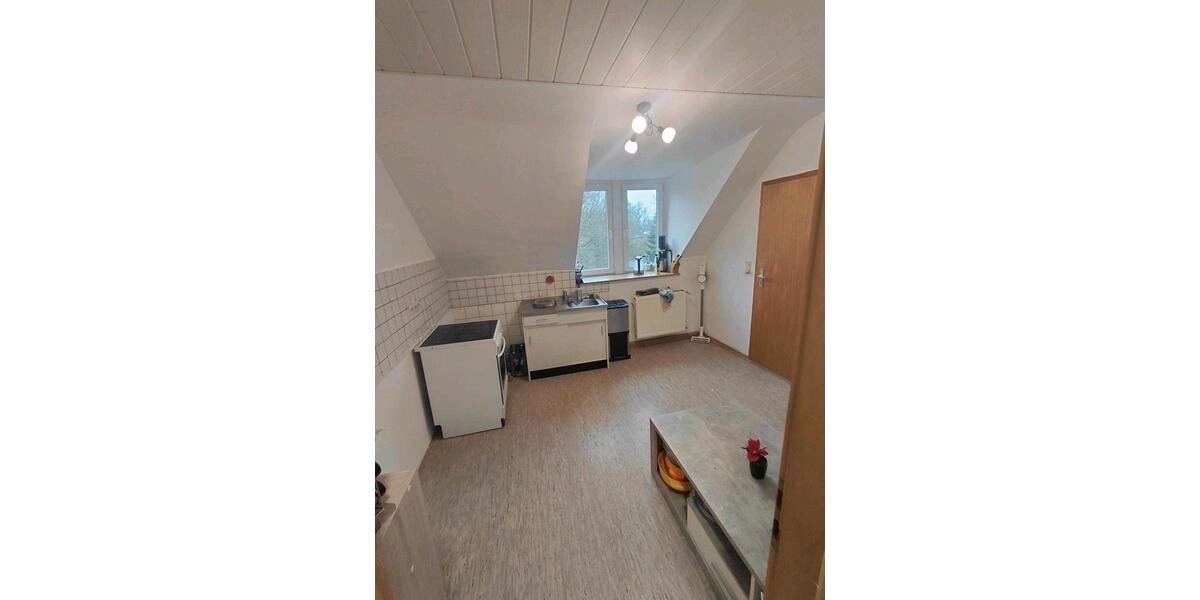 Dachgeschoßwohnung Zweibrücken - 4 Zimmer, 115 m&sup2;, 800&euro; | Angebot:25100954