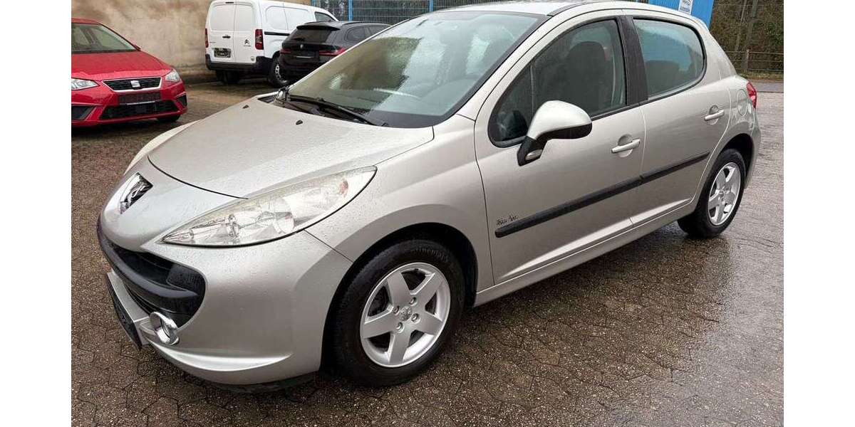 Peugeot 207 65.000 km 4.500 &euro; Saarbrücken 66115