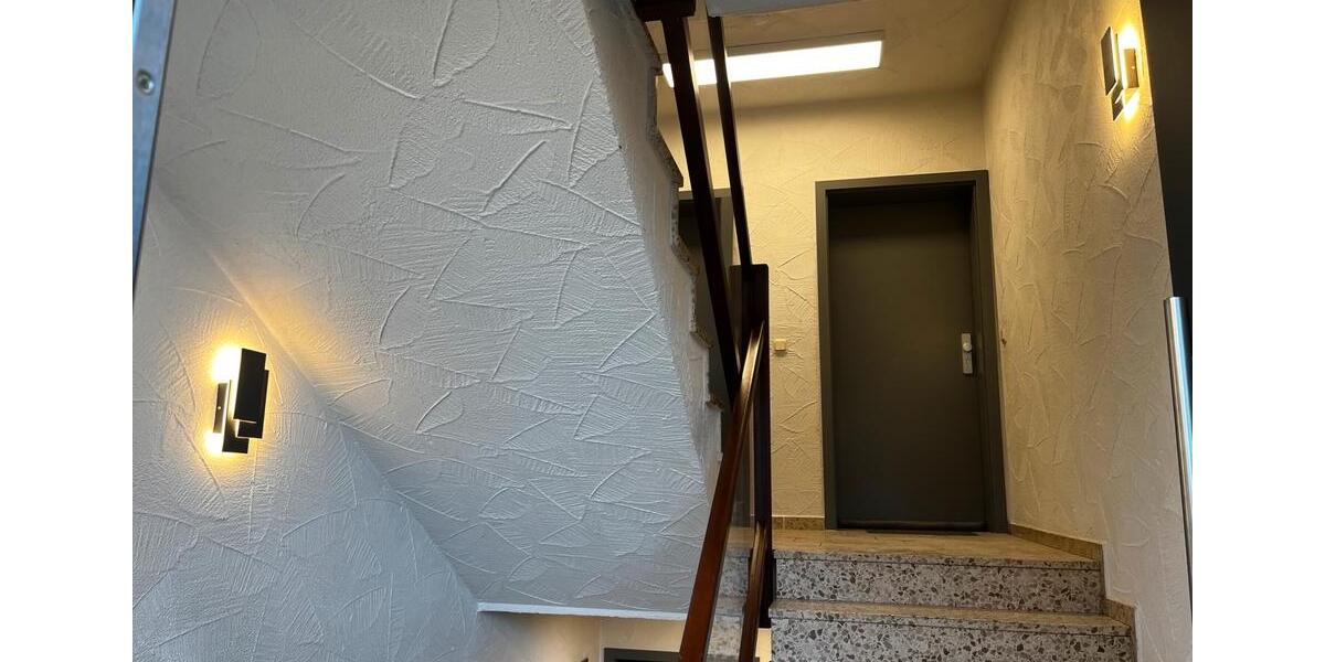 Etagenwohnung Schiffweiler - 2 Zimmer, 65 m&sup2;, 600&euro; | Angebot:25178392