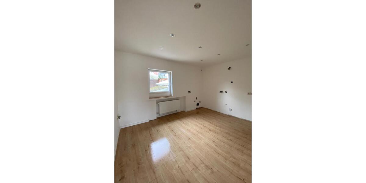 Reihenhaus Heusweiler - 4 Zimmer, 130 m&sup2;, 1.200&euro; | Angebot:25894824