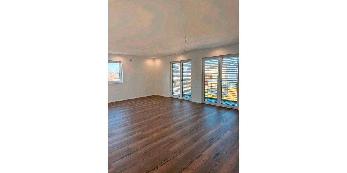 Etagenwohnung Schmelz - 4 Zimmer, 120 m&sup2;, 1.250&euro; | Angebot:26588199