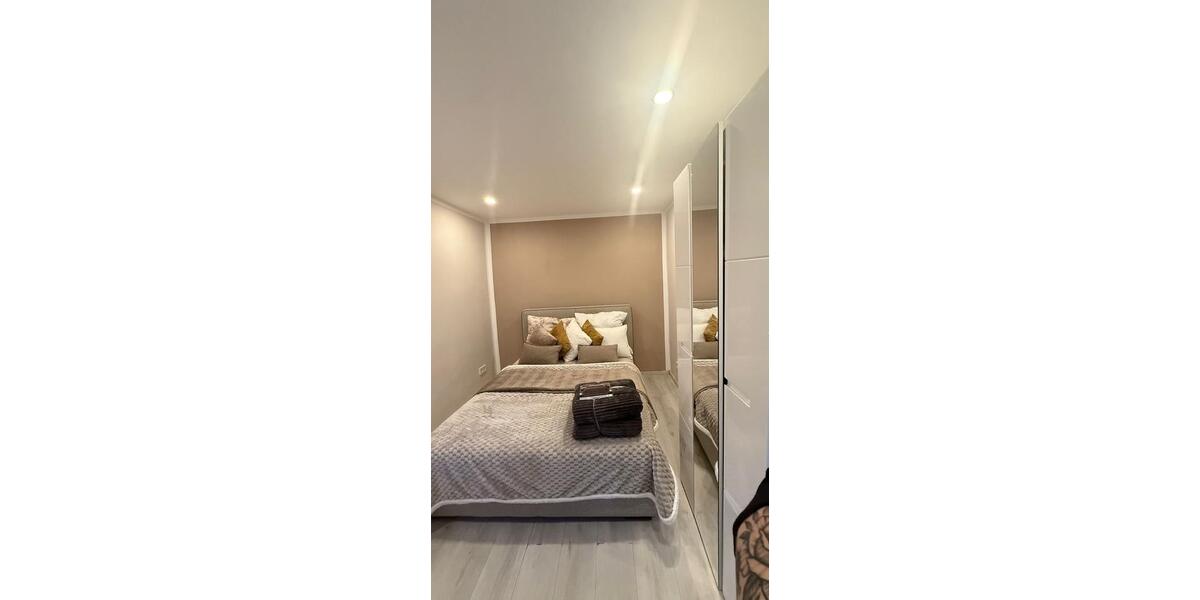 Etagenwohnung Saarbrücken West - 2 Zimmer, 60 m&sup2;, 910&euro; | Angebot:26683697