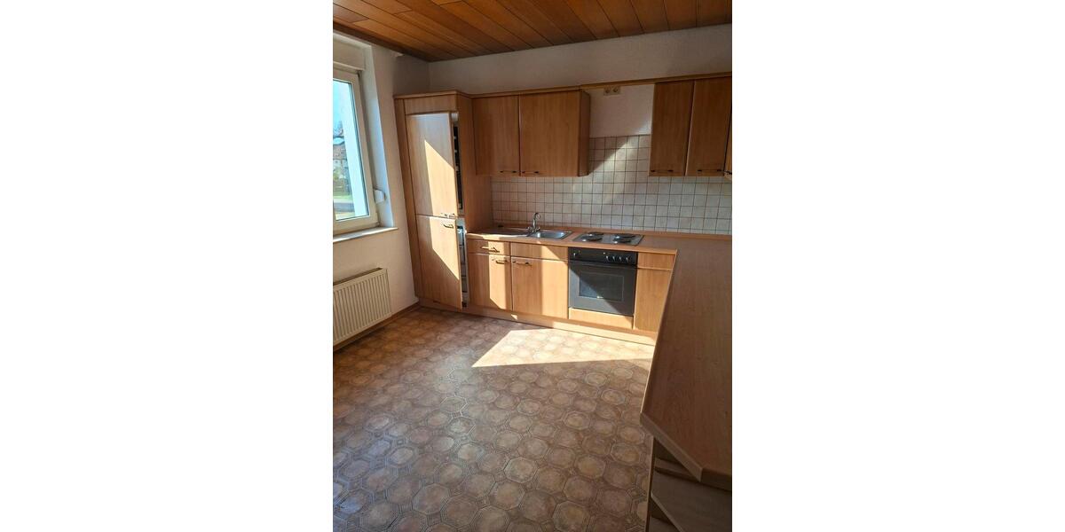 Erdgeschoßwohnung Homburg - 4 Zimmer, 100 m&sup2;, 950&euro; | Angebot:25431684