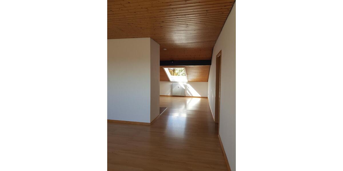 Dachgeschoßwohnung Zweibrücken - 2 Zimmer, 78 m&sup2;, 610&euro; | Angebot:26611565