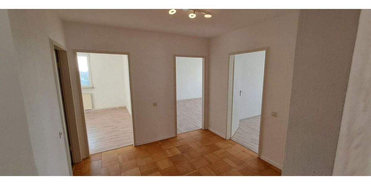 Etagenwohnung Saarlouis Steinrausch - 5 Zimmer, 110 m&sup2;, 189.000&euro; | Angebot:25717551