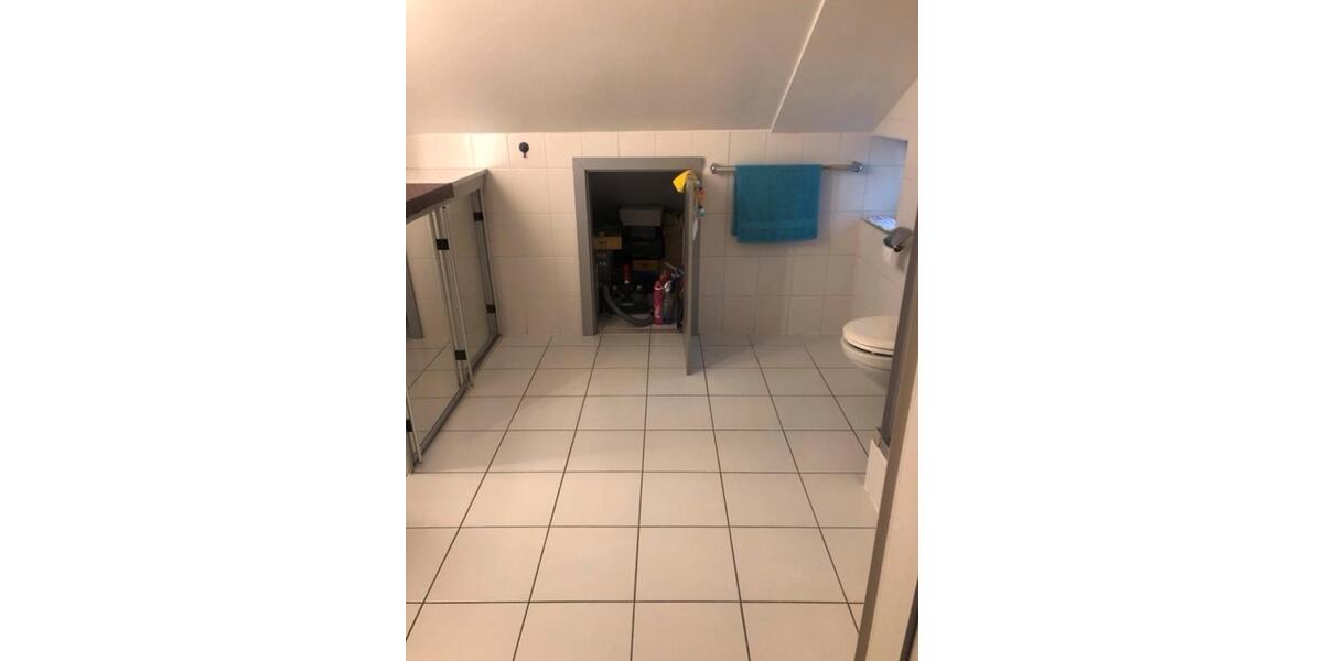 Etagenwohnung Saarbrücken West - 2 Zimmer, 75 m&sup2;, 760&euro; | Angebot:25384058