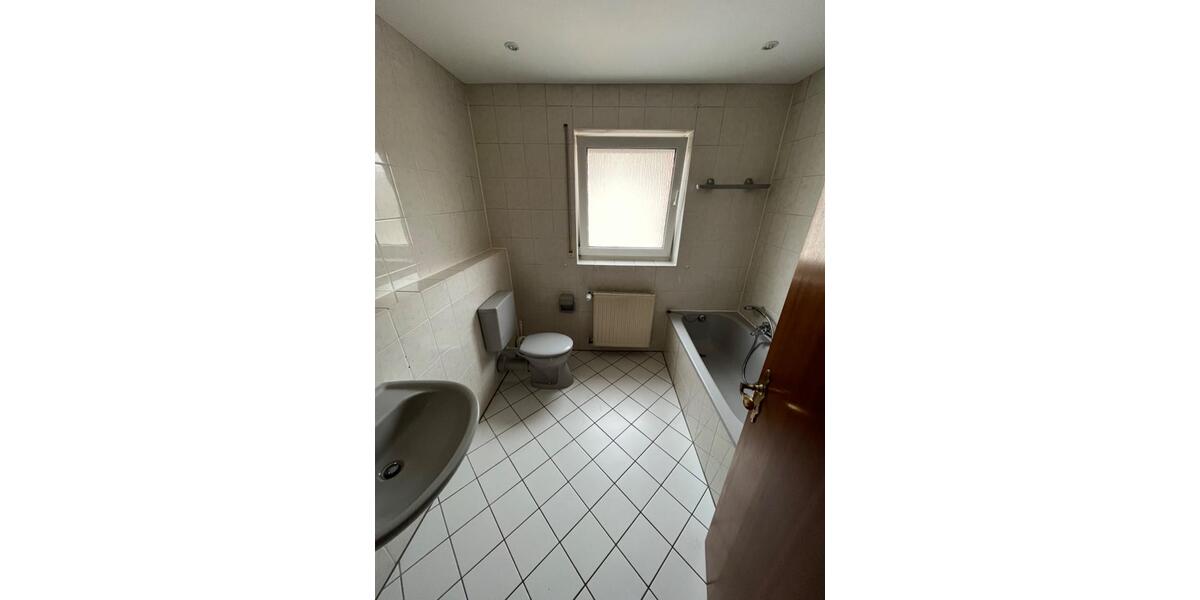 Dachgeschoßwohnung Völklingen - 4 Zimmer, 98 m&sup2;, 640&euro; | Angebot:25869334