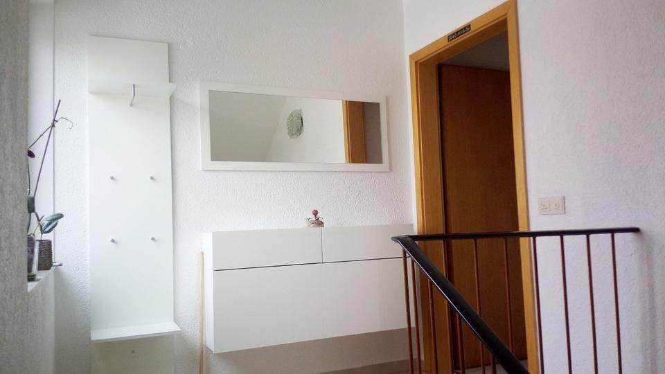 Dachgeschoßwohnung Riegelsberg - 3 Zimmer, 100 m&sup2;, 750&euro; | Angebot:25883822