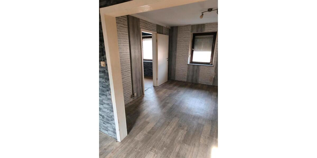 Einfamilienhaus Dillingen (Saar) - 6 Zimmer, 120 m&sup2;, 100.000&euro; | Angebot:24470013